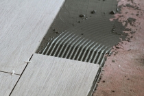 Qu'est-ce qu'une chape maigre pour le carrelage ? Comment la couler ?