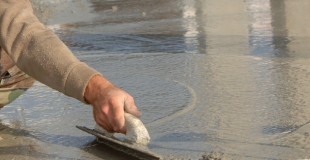 Chape béton et chape mortier : conseils, réalisation, prix de pose