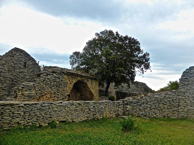 muret en pierres sèches
